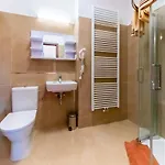 فندق Lovcu Kralovych