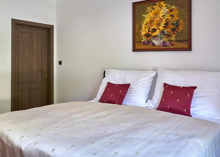 Lovcu Kralovych Otel *