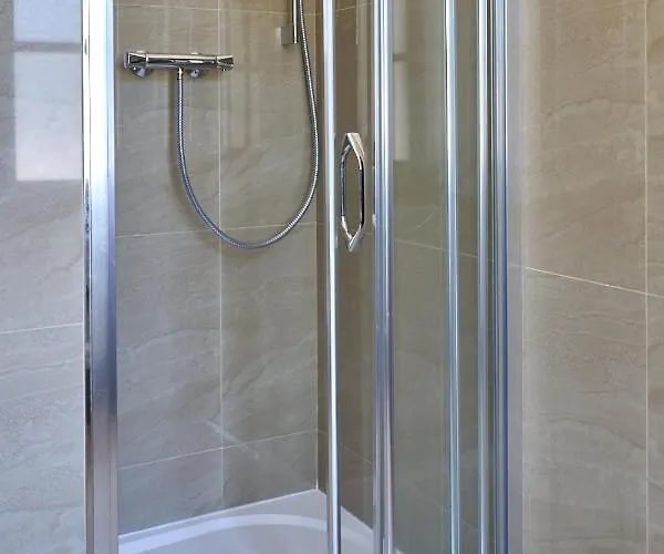 Lovcu Kralovych Otel *