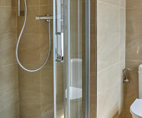 Lovcu Kralovych Hotel