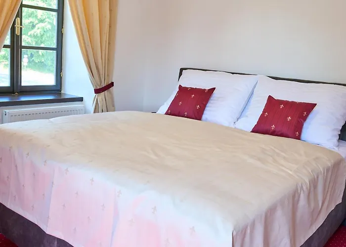 Lovcu Kralovych Otel Český Krumlov