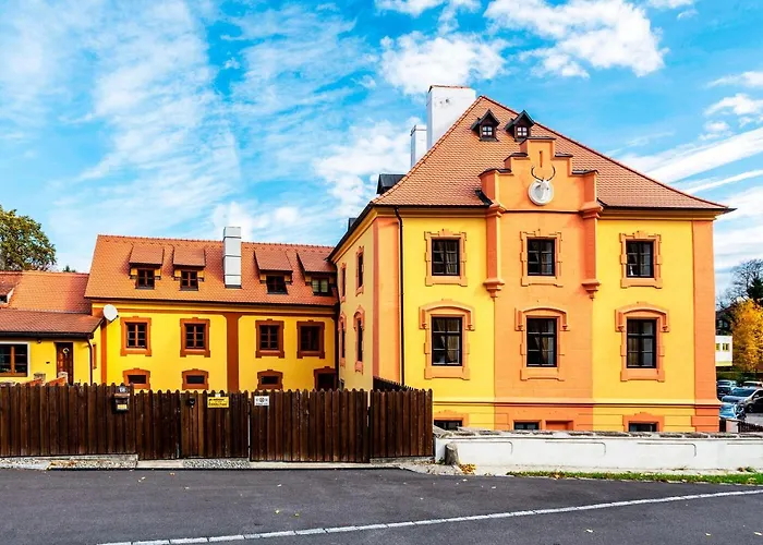 Lovcu Kralovych Otel *